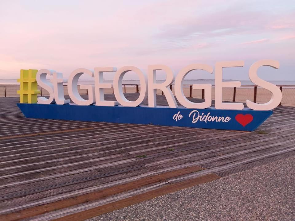 A 2 Pas De La Plage De La Vallieres Saint-Georges-de-Didonne Exterior photo